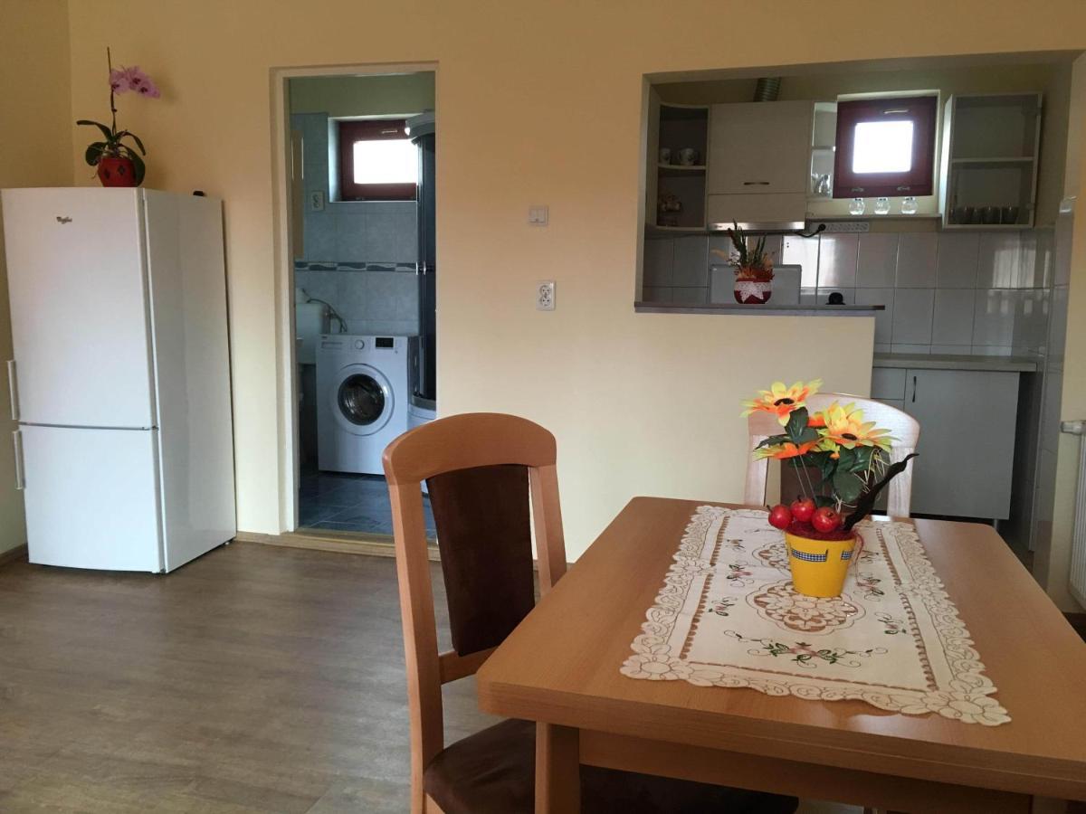 Bicsak Apartman Daire Joseni Dış mekan fotoğraf